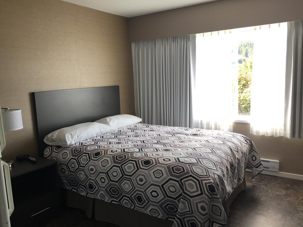 Dalewood Inn พอร์ทแมคนีล ภายนอก รูปภาพ